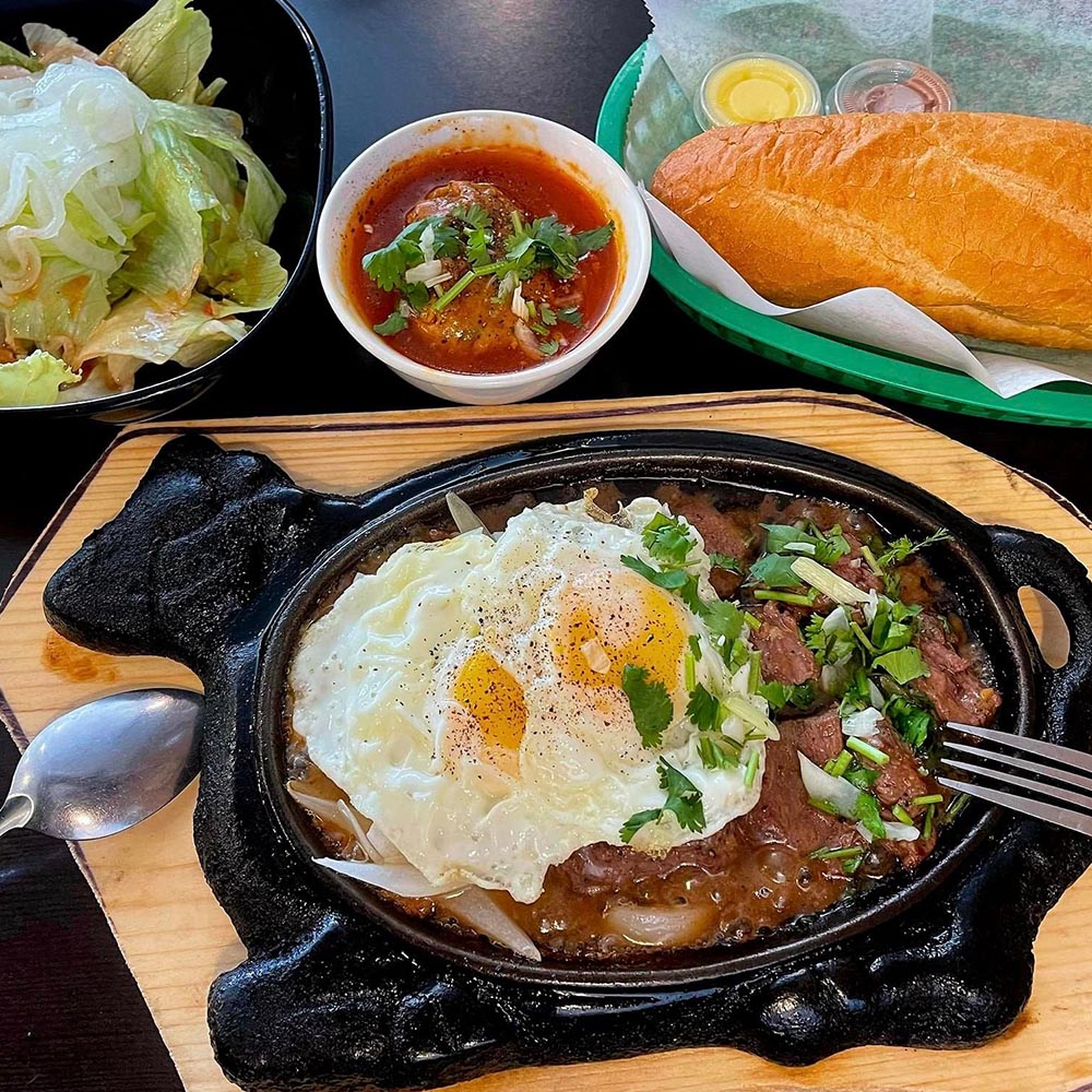 Untitled-1_0000s_0004_z4716062299579_0ef125af0ec4b4b13d495b36b6e73eb7