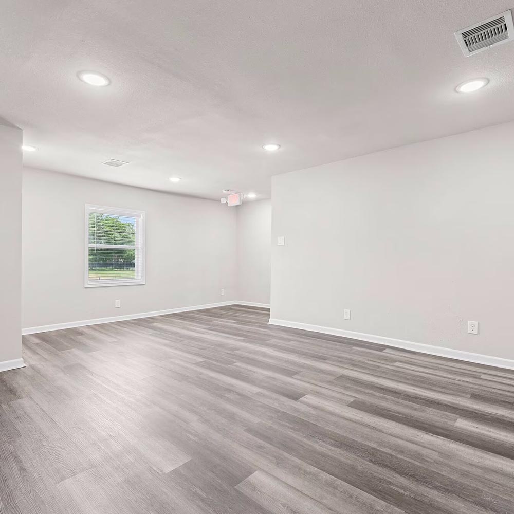 warehouse_0000s_0005_365142204_1304470853831683_6185266126806040066_n