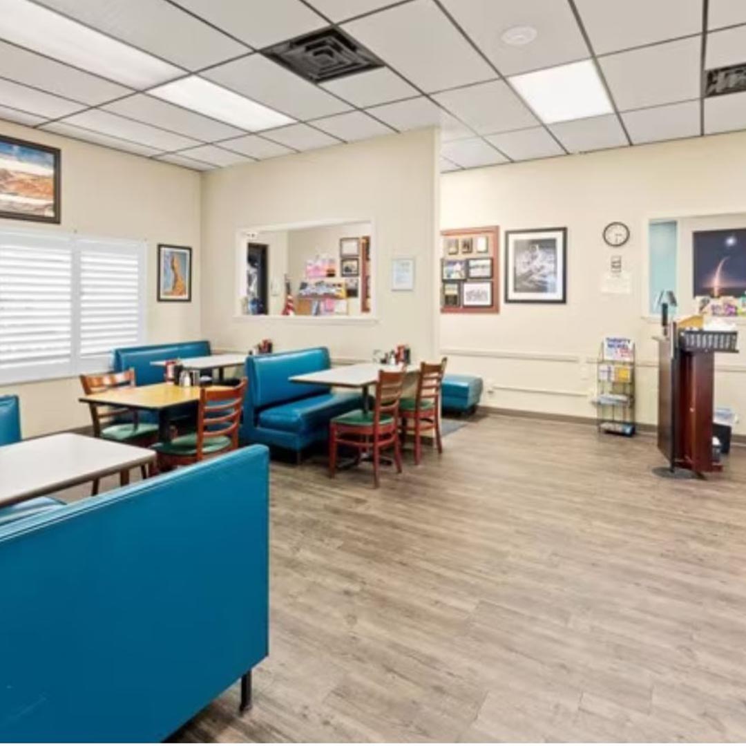 13 Oct nha hang_0000s_0001_350841374_1219505798750482_4965905585498374514_n