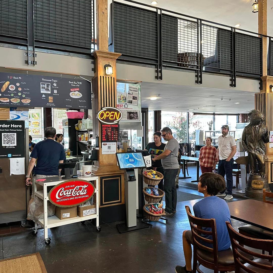 banh mi_0000s_0001_z4752251848161_4ee6772e2959b8f4b18b04c3dcded8a2